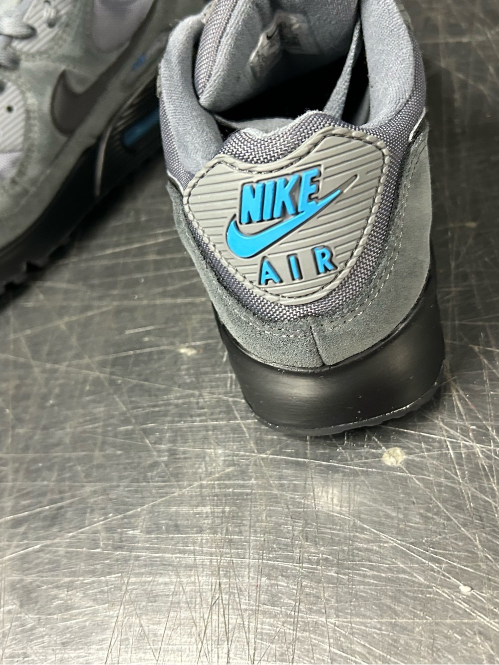 Nike Air Max 90 Size 8 Men - Picture 4 of 11